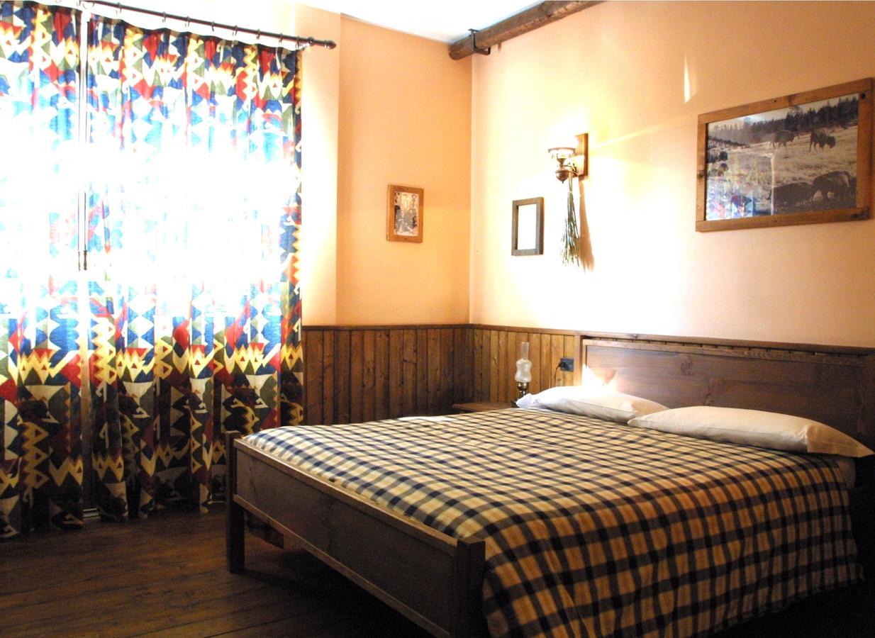 Cowboys Guest Ranch Hotel Voghera Exterior photo