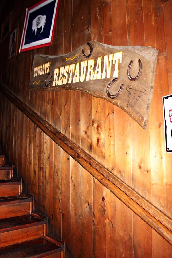 Cowboys Guest Ranch Hotel Voghera Exterior photo